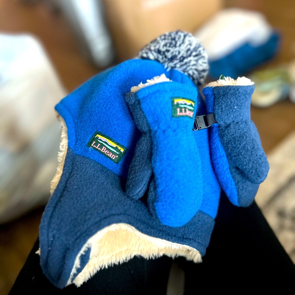 LL Bean Winter Hat Mitten Set Gloves Beanie Pom Pom Toddler Boys Size 6-12 mo